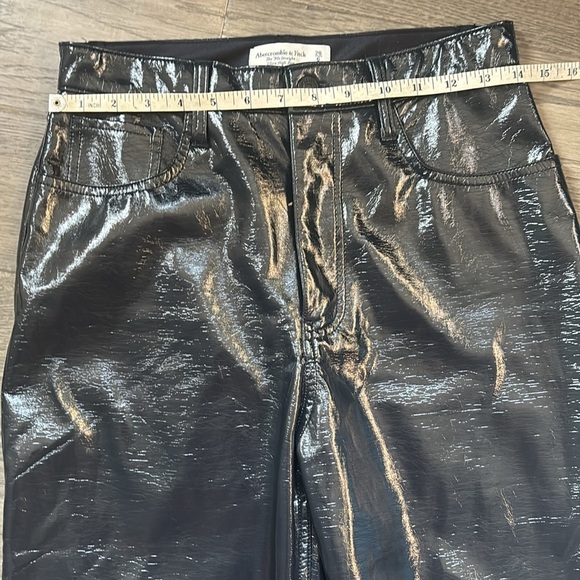 Abercrombie & Fitch | 90s Straight Ultra High Rise Shiny Vegan Leather Pants 28 - Picture 9 of 14